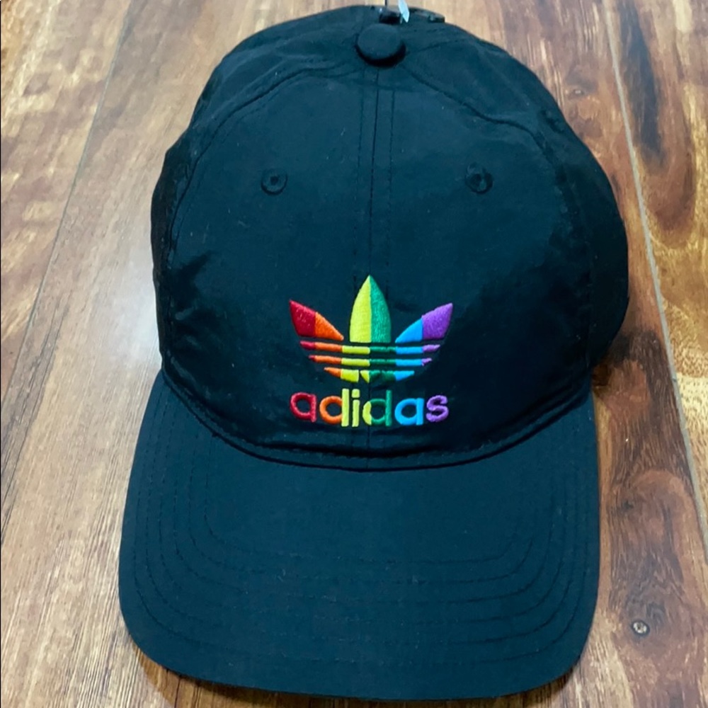 Adidas rainbow 🌈 cap